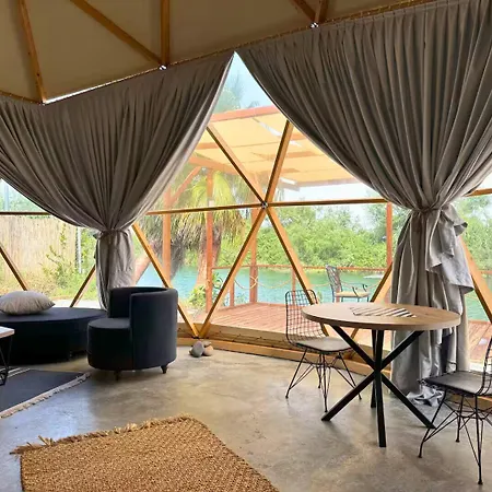 In Out Glamping Luxury tent *