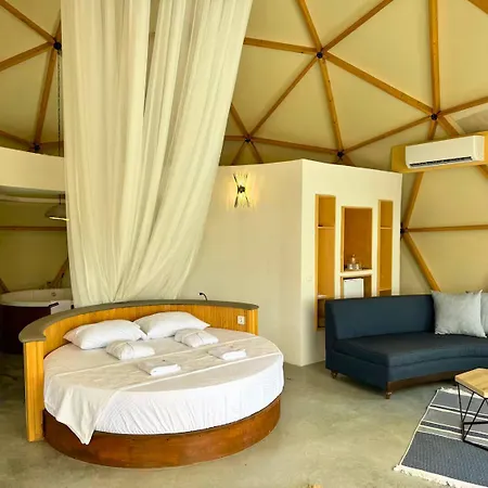 In Out Glamping Luxury tent