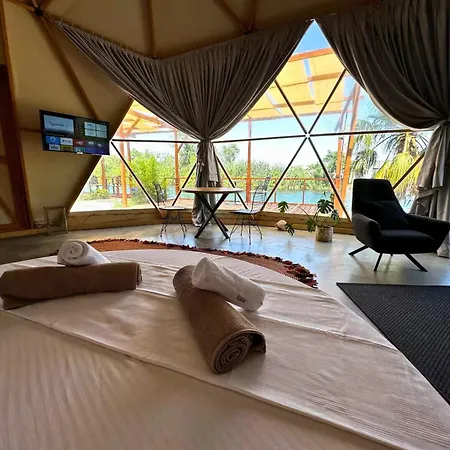 In Out Glamping Luxury tent
