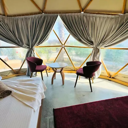 In Out Glamping Luxury tent *
