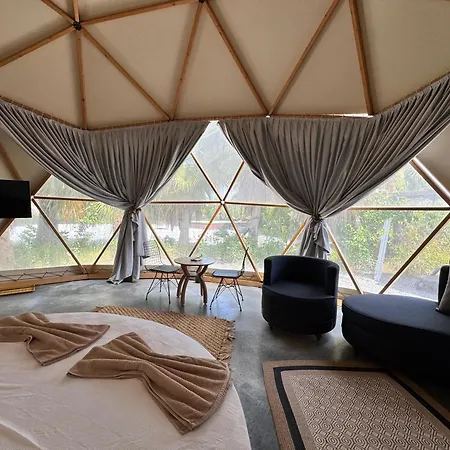 In Out Glamping