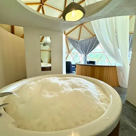 In Out Glamping Αττάλεια
