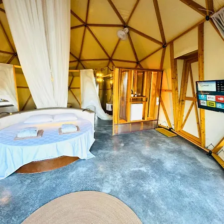 Luxe tent In Out Glamping