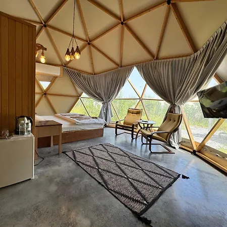 In Out Glamping *